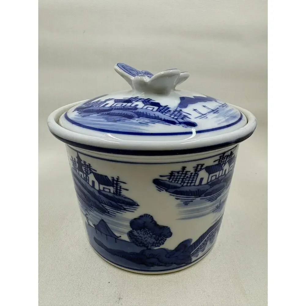 Blue & White Chinese Porcelain Covered Ginger Jar Canister